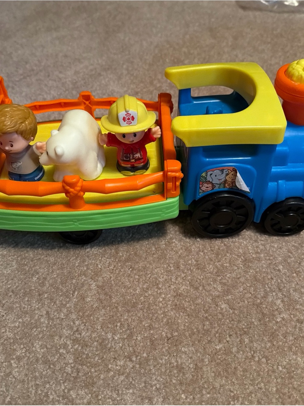 Fisher-Price Little People Choo-Choo Zoo Train 2 People 1 Animal Makes Sounds - Picture 6 of 8